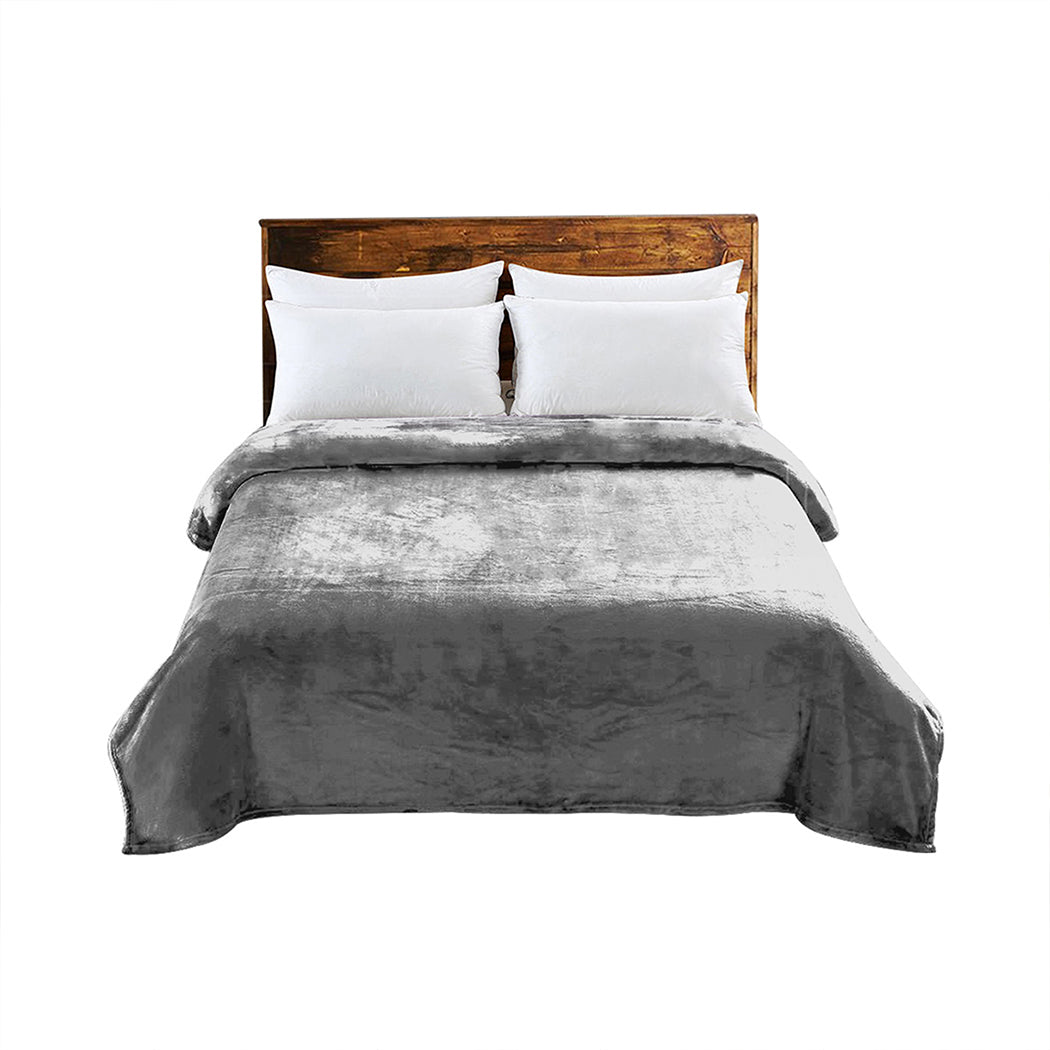 dreamz-320gsm-220x240cm-ultra-soft-mink-silver-queen-1973194035577360384