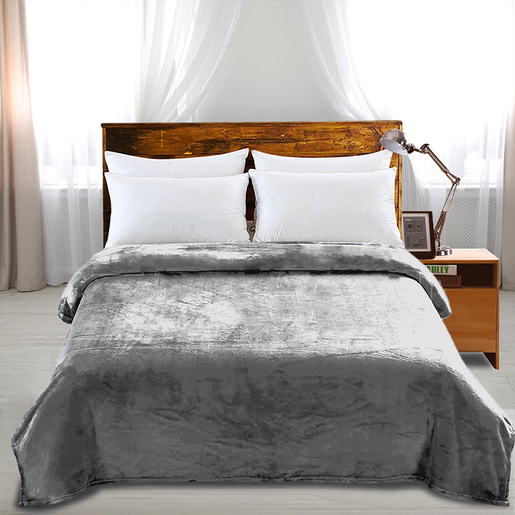 dreamz-320gsm-220x160cm-ultra-soft-mink-silver-single-1973194036856623111